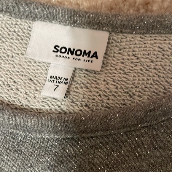 Girls Size 7 Butterfly Sweatshirt - Picture 3 of 4